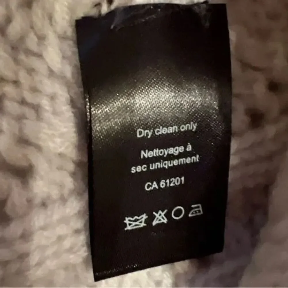 Luxton S-M 91%Wool 9%Cashmere Turtleneck Warmer Scarf Ligh/Great Gift